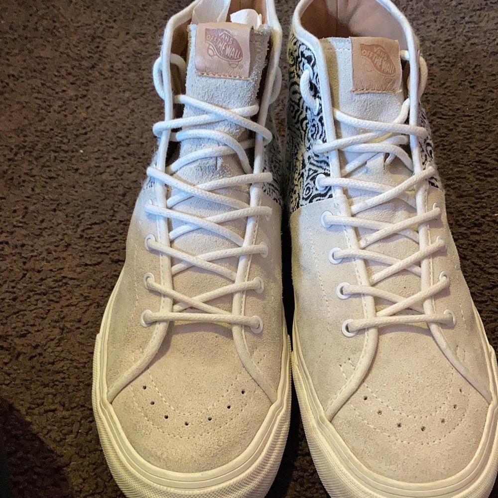 Vans - Picture 3 of 3